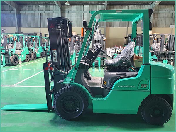 Bảng Giá Xe Nâng Mitsubishi 2.5 Tấn Mới Nhất 2023