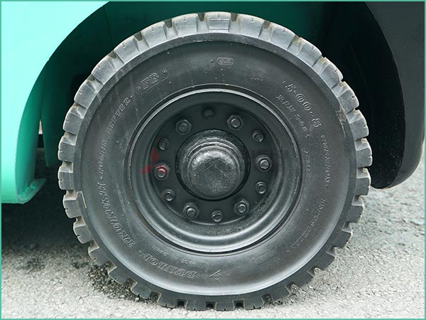 Xe nâng dầu MITSUBISHI FD15