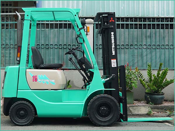 Xe nâng dầu MITSUBISHI FD15