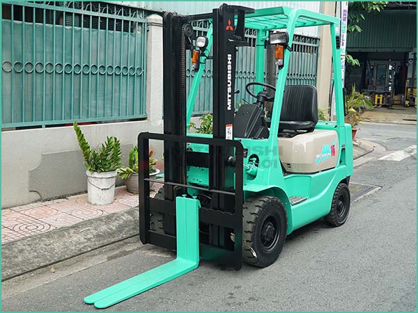 Xe nâng dầu MITSUBISHI FD15