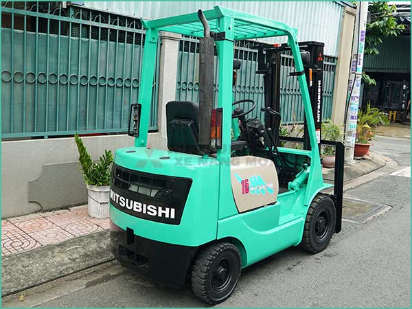 Xe nâng dầu MITSUBISHI FD15