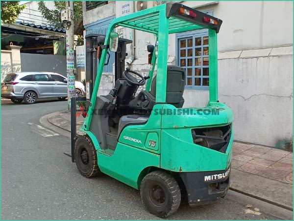 Xe nâng dầu MITSUBISHI FD15D