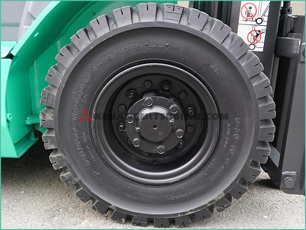 Xe nâng dầu MITSUBISHI FD15T