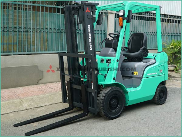 Xe nâng dầu MITSUBISHI FD15T