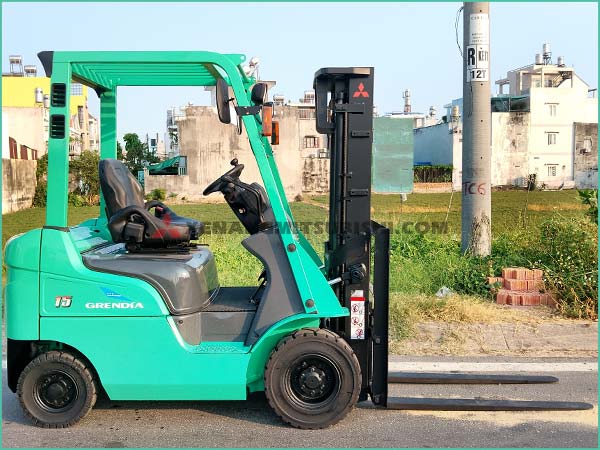 Xe nâng dầu MITSUBISHI FD15T