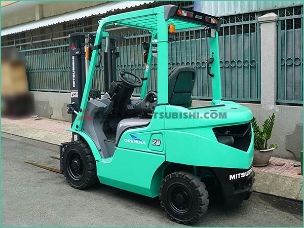 Xe nâng dầu MITSUBISHI FDE20T