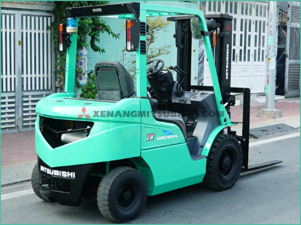 Xe nâng dầu MITSUBISHI FDE20T
