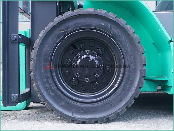 Xe nâng dầu MITSUBISHI FDE25T