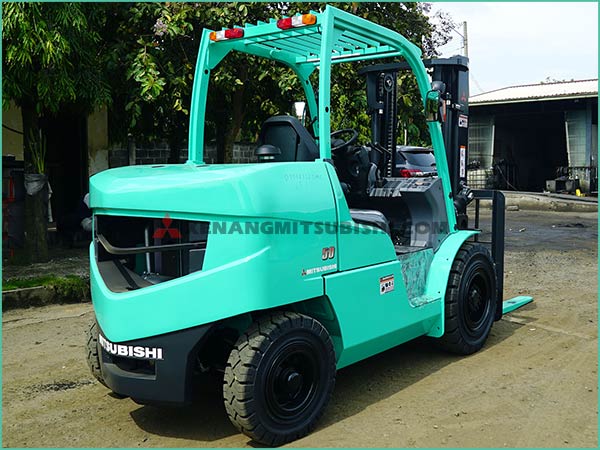 Xe nâng dầu MITSUBISHI GRENIDA FD50NT MỚI 100%