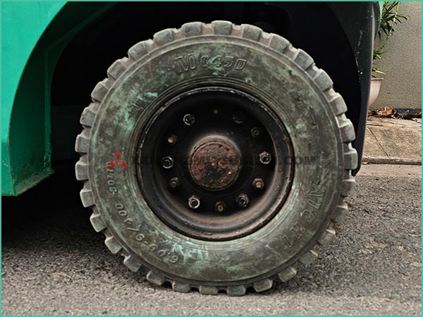 Xe nâng dầu MITSUBISHI KFDE20T