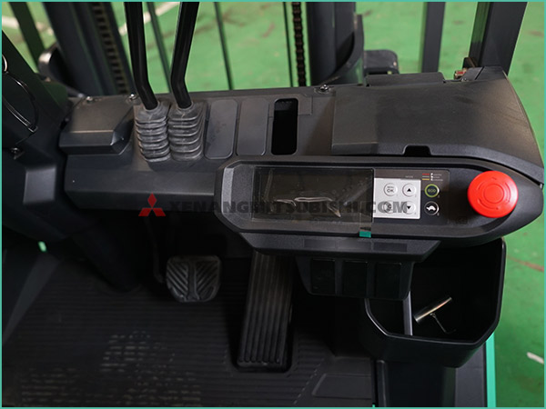 Xe nâng điện ngồi lái MITSUBISHI FB15CB MỚI 100%