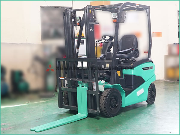 XENANGTAIDAY.COM bán xe nâng điện ngồi MITSUBISHI mới 100%