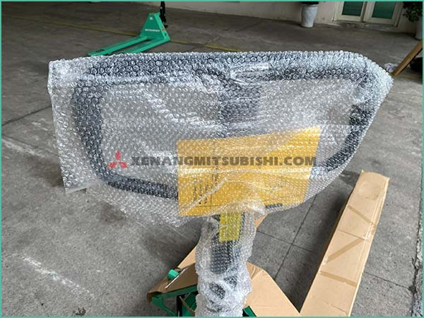 Xe nâng tay 2.5 tấn MITSUBISHI MỚI 100%