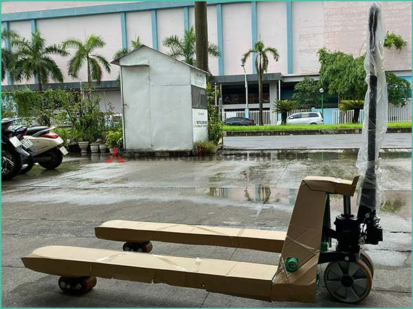 Xe nâng tay 2.5 tấn MITSUBISHI MỚI 100%