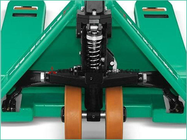 Xe nâng tay 3 tấn MITSUBISHI MỚI 100%