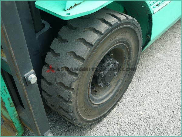 Xe nâng xăng - gas MITSUBISHI FGE15T