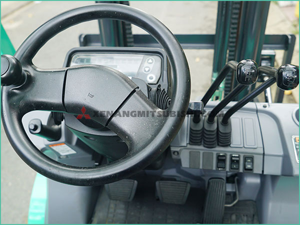 Xe nâng xăng - gas MITSUBISHI FGE20T