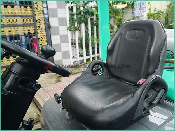 Xe nâng xăng - gas MITSUBISHI FGE20T