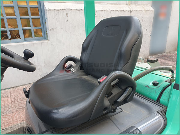 Xe nâng xăng - gas MITSUBISHI FGE10T